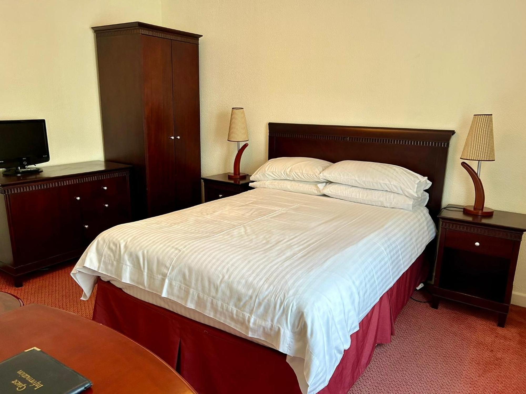 Regent Court - Seafront, Sandown - Free Car Ferry For Bookings Of 3 Or More Nights, Subject To Availability Room photo